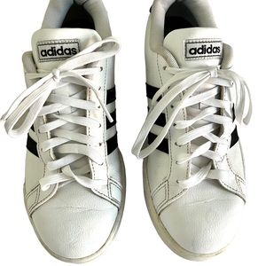 Adidas Grand court men’s shoes size 8